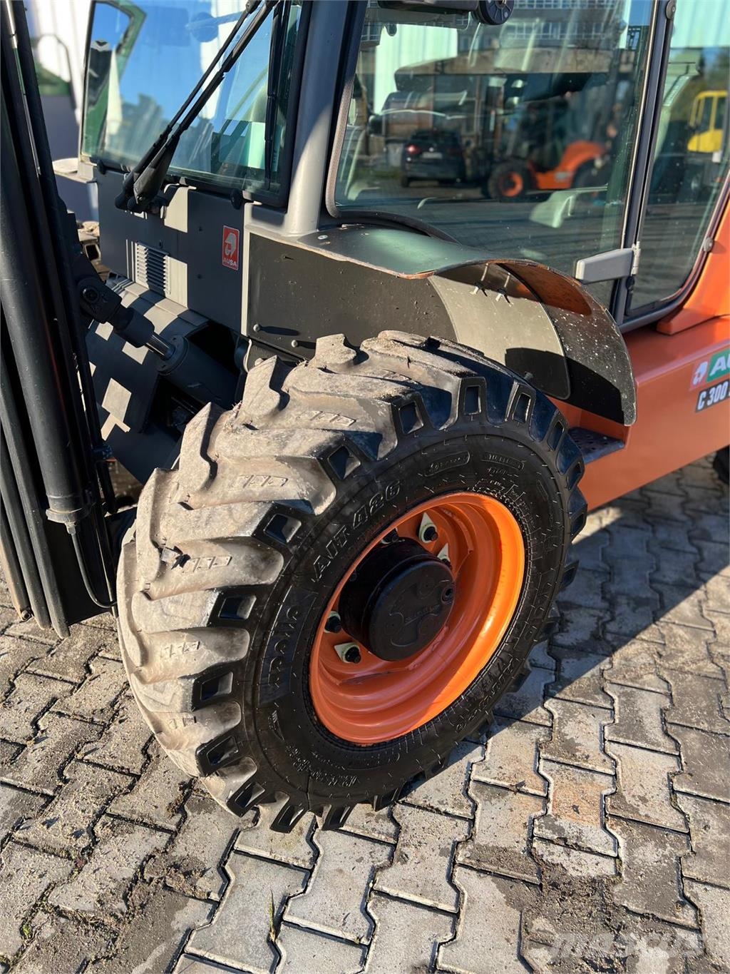 Ausa [DISCOUNT-SALE] C300H 4x4 *Like New* Off Road // K 4-way reach truck