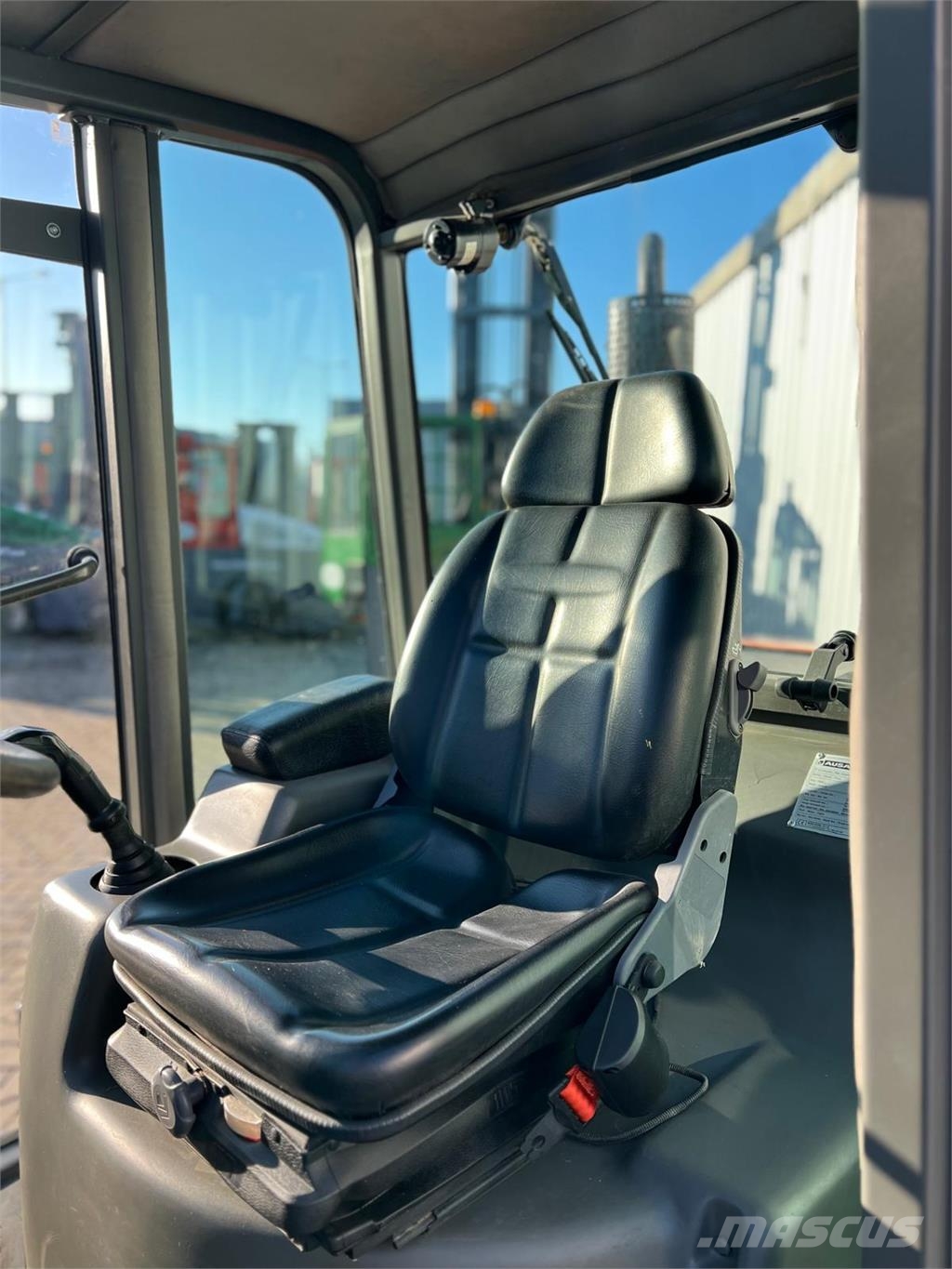 Ausa [DISCOUNT-SALE] C300H 4x4 *Like New* Off Road // K 4-way reach trucks