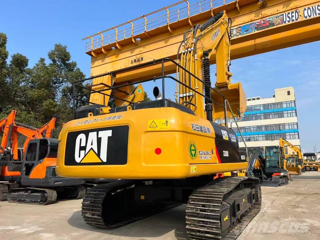 CAT 330 D L Pelle sur chenilles