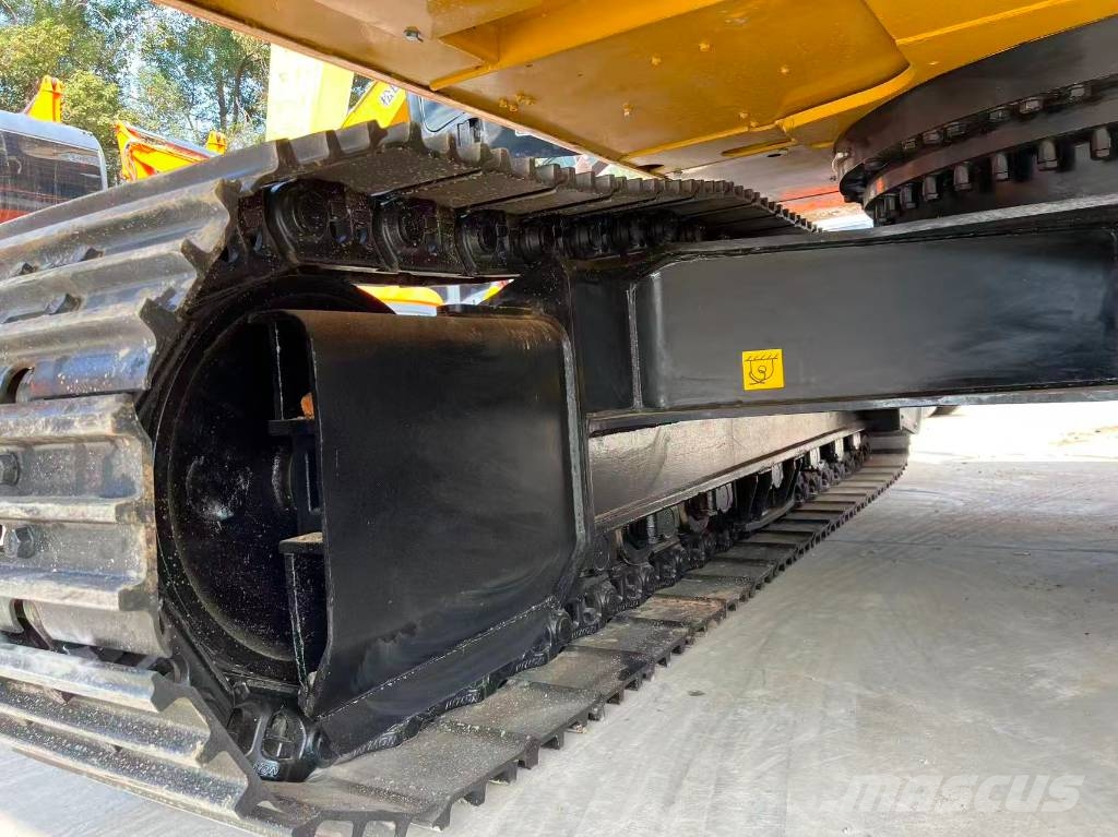 CAT 330 D L Pelle sur chenilles