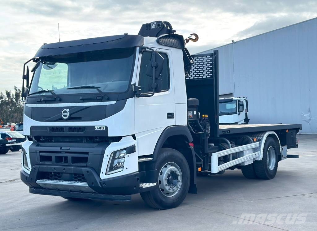 Volvo FMX 330 + Hiab 122 Lastbil med lad/Flatbed