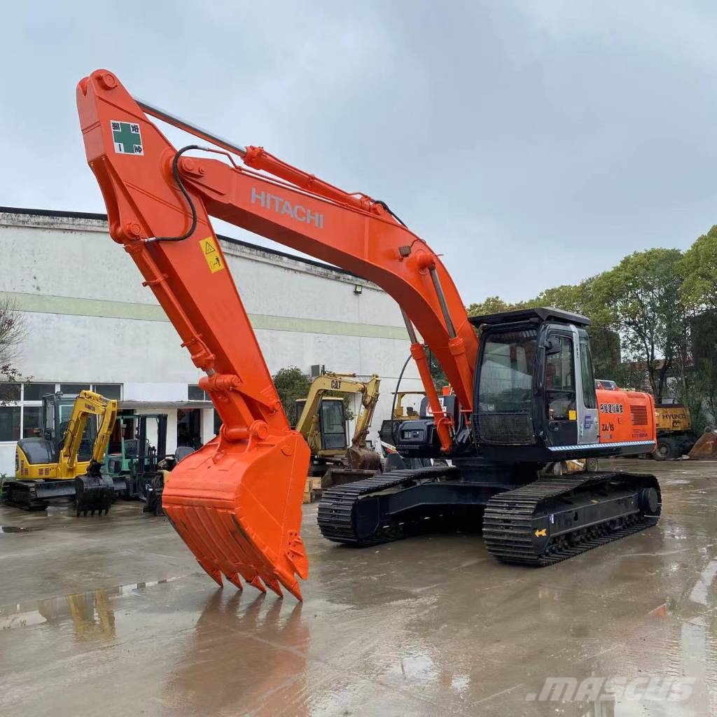 Hitachi ZX 240 履带挖掘机