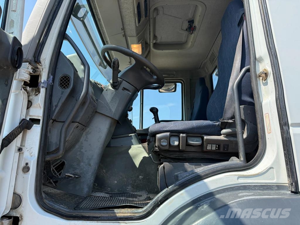 Iveco Eurotrakker 440 T44 Kipper 20cbm 8x4 40Ton ZF-Manu Lastbiler med tip