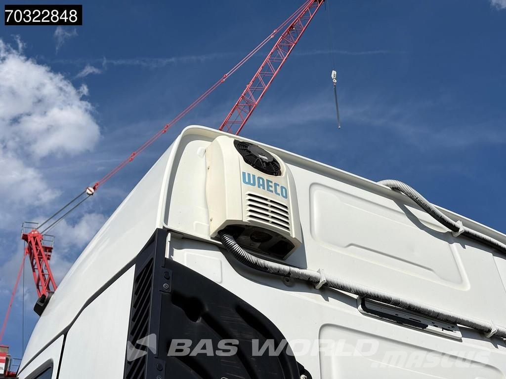 Renault T 480 4X2 SleeperCab Retarder Standklima PTO ACC Sattelzugmaschinen