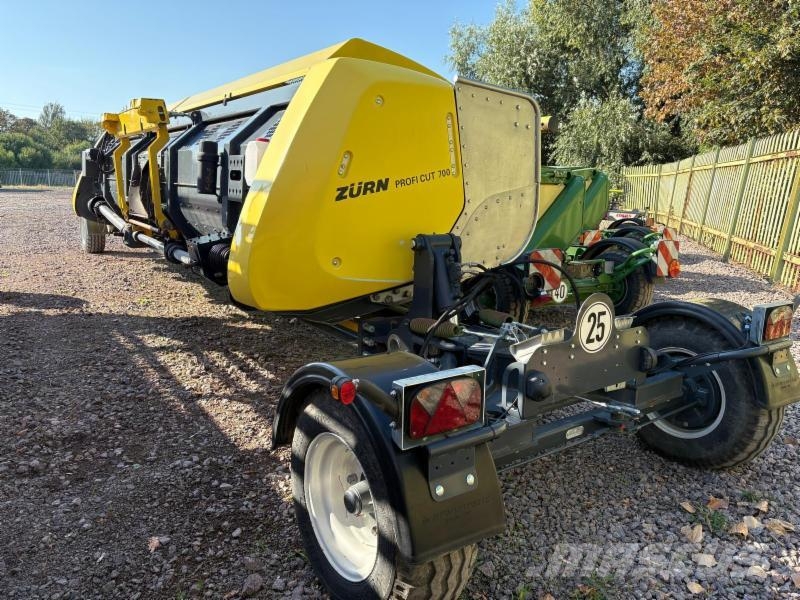 John Deere 9700 Stage 5 Selbstfahrende Häcksler