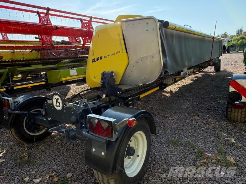 John Deere 9700 Stage 5 Selbstfahrende Häcksler
