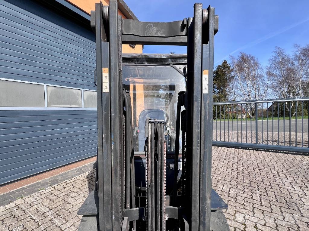 Doosan D 30 S-5 Dieseltrukit