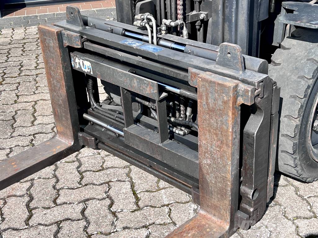 Doosan D 30 S-5 Dieseltrukit