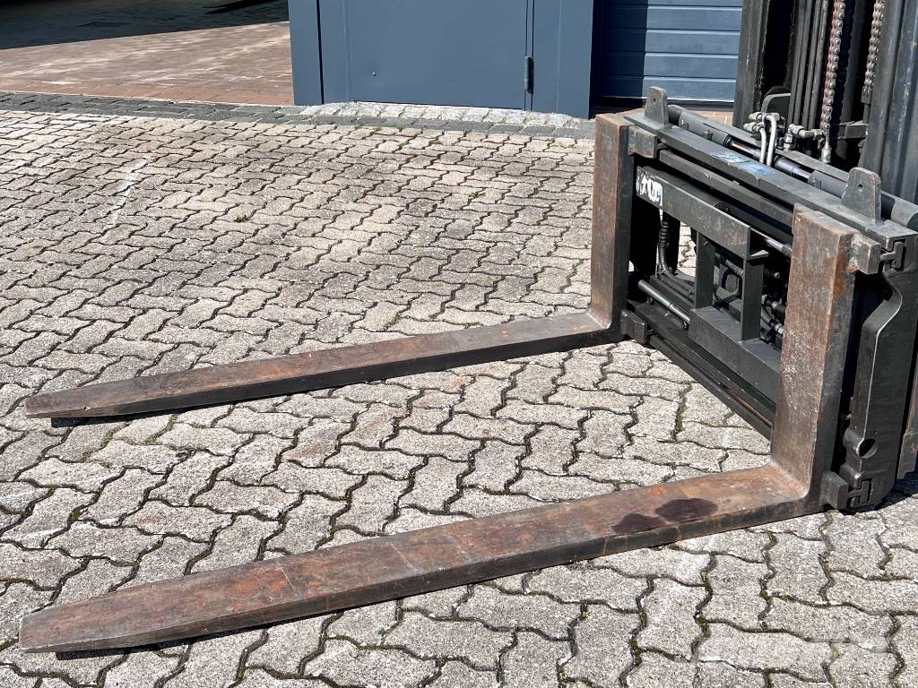 Doosan D 30 S-5 Dieseltrukit