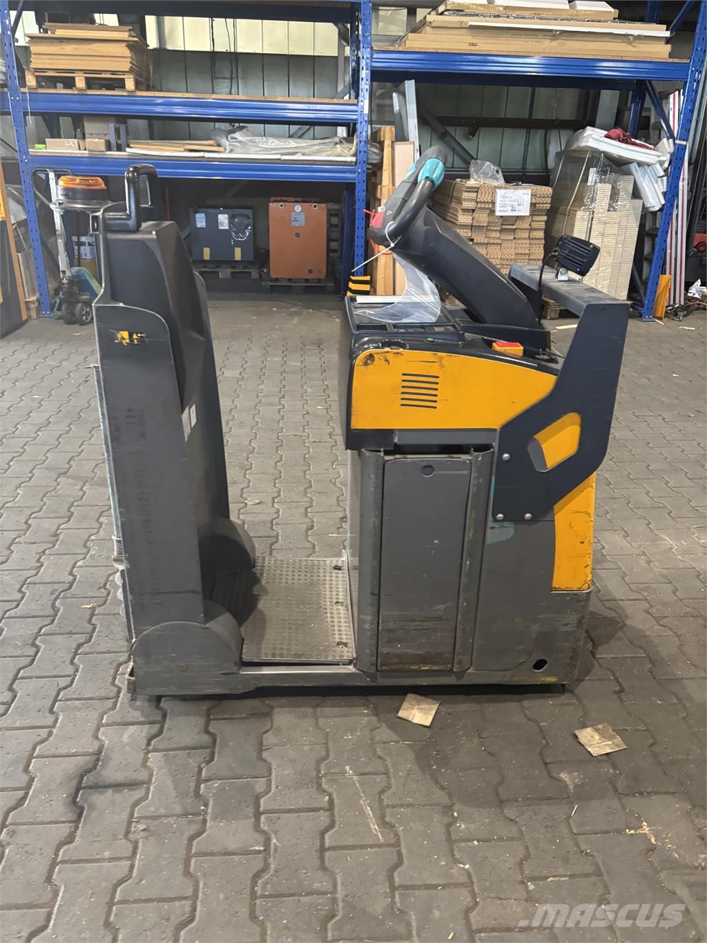 Jungheinrich EZS130 Schlepper