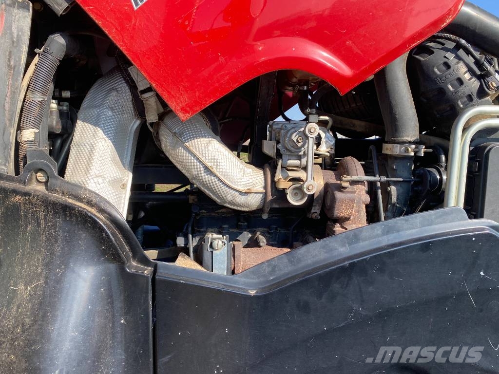 Case IH MAXXUM 125 MultiController 40Km/h endommagé Traktorit