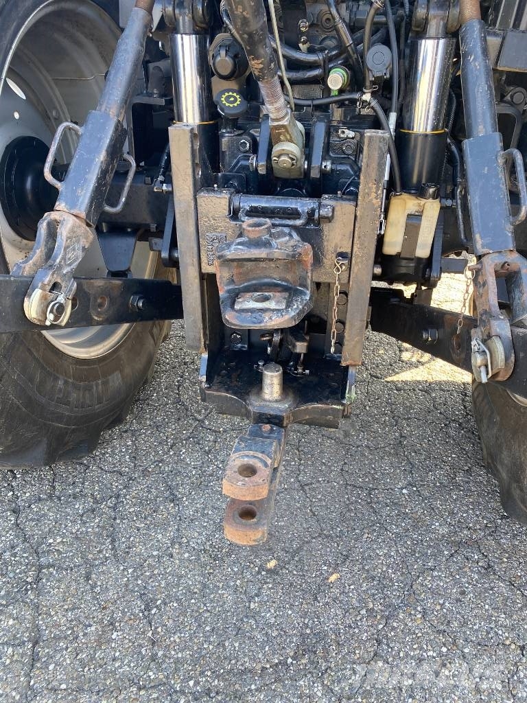 Case IH MAXXUM 125 MultiController 40Km/h endommagé Traktorit