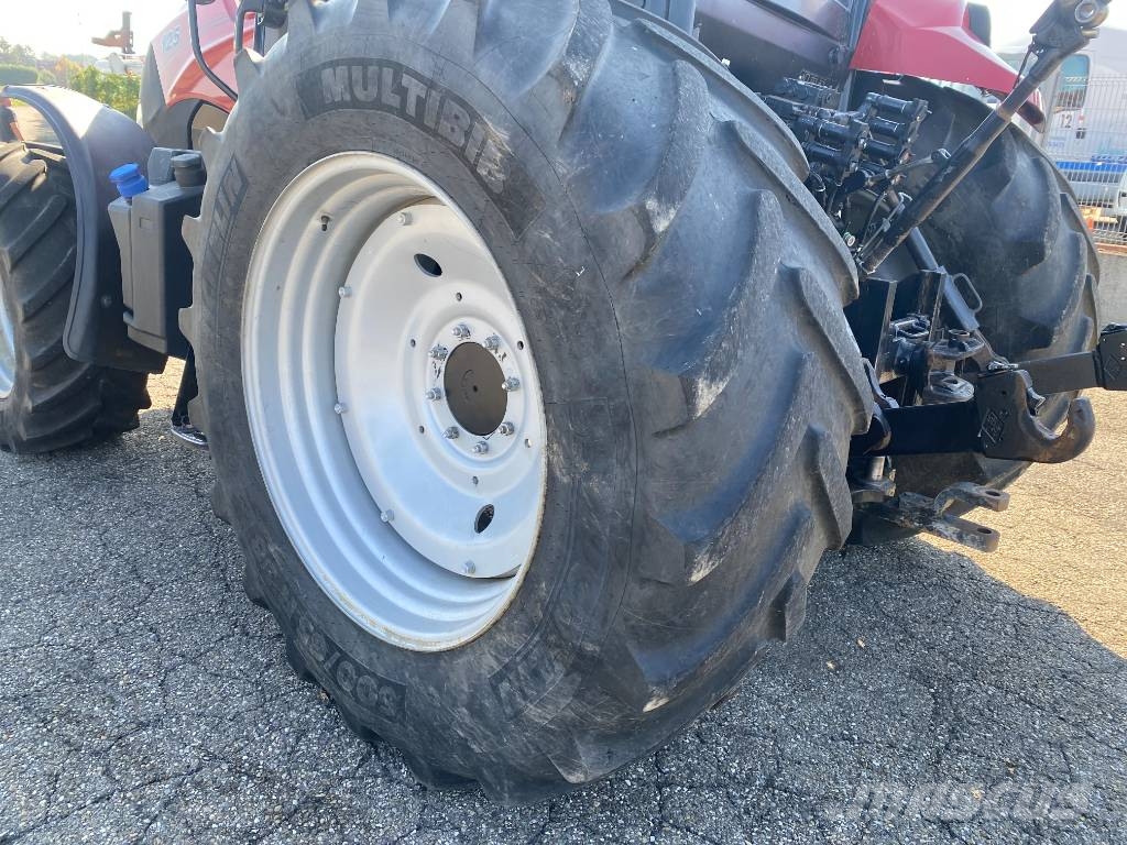 Case IH MAXXUM 125 MultiController 40Km/h endommagé Traktorit