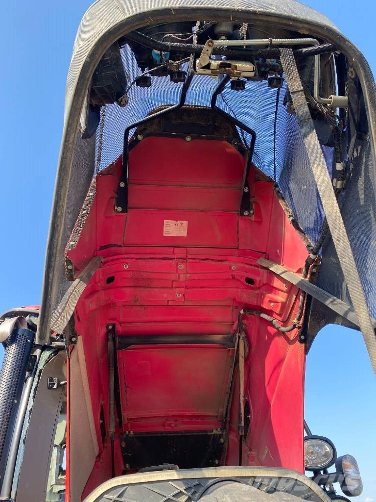 Case IH MAXXUM 125 MultiController 40Km/h endommagé Traktorit