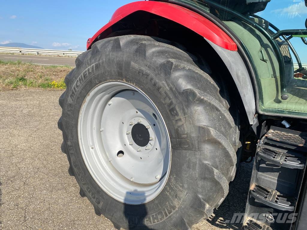 Case IH MAXXUM 125 MultiController 40Km/h endommagé Traktorit