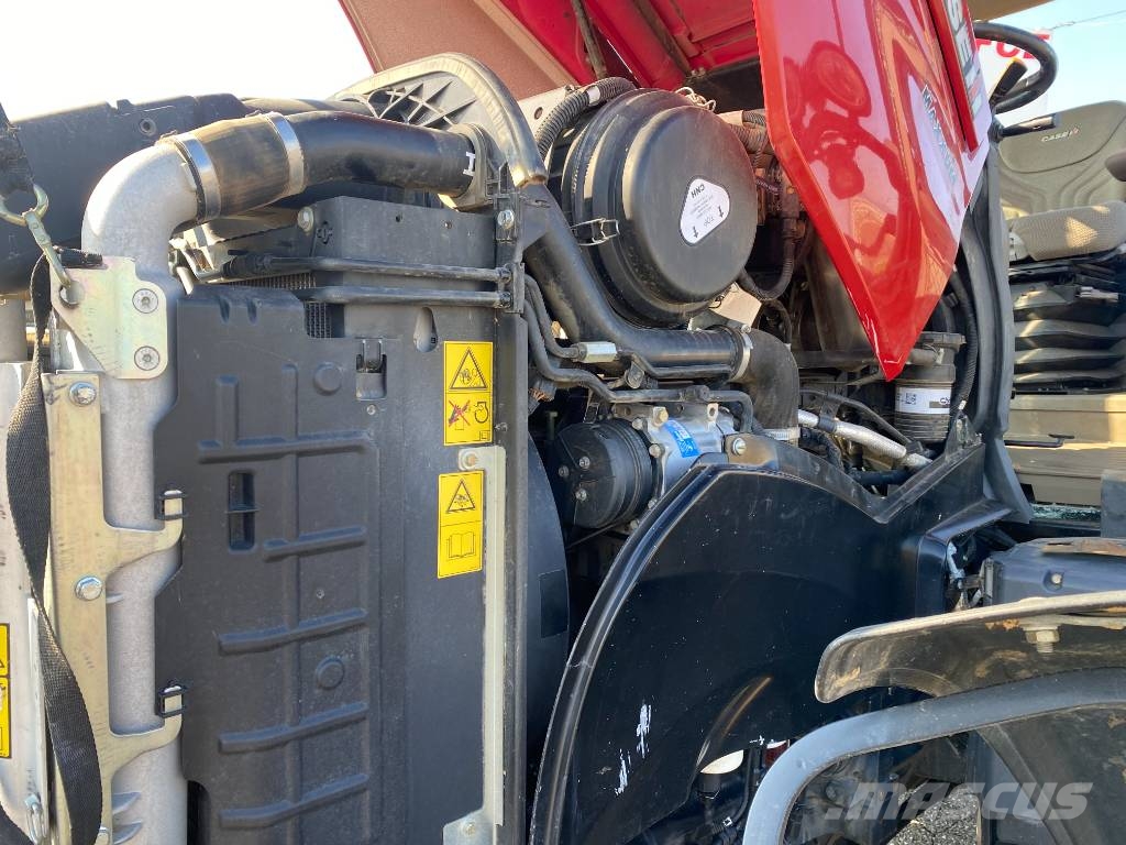 Case IH MAXXUM 125 MultiController 40Km/h endommagé Traktorit