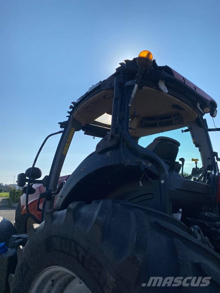 Case IH MAXXUM 125 MultiController 40Km/h endommagé Traktorit
