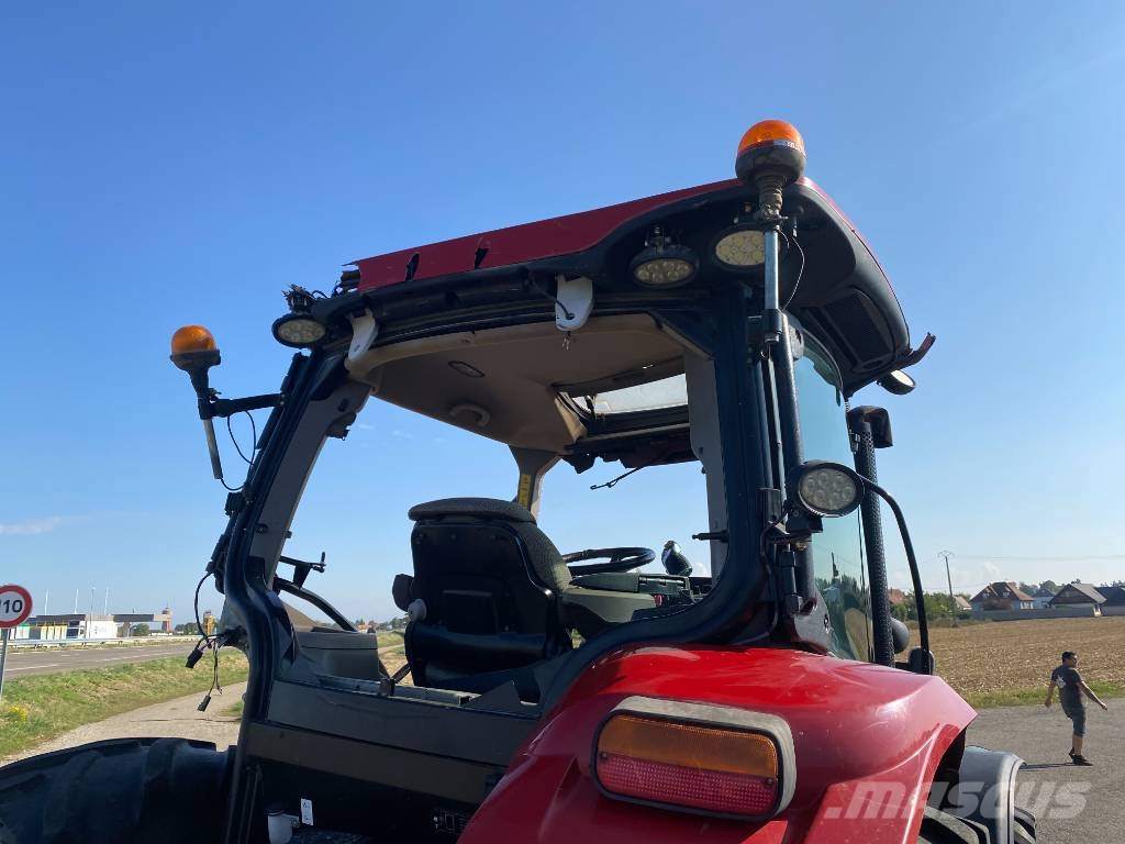 Case IH MAXXUM 125 MultiController 40Km/h endommagé Traktorit