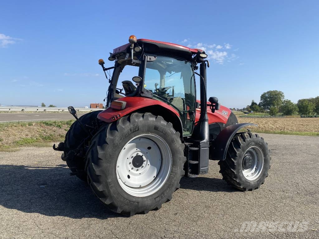 Case IH MAXXUM 125 MultiController 40Km/h endommagé Traktorit