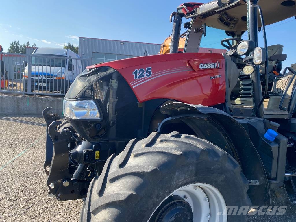 Case IH MAXXUM 125 MultiController 40Km/h endommagé Traktorit