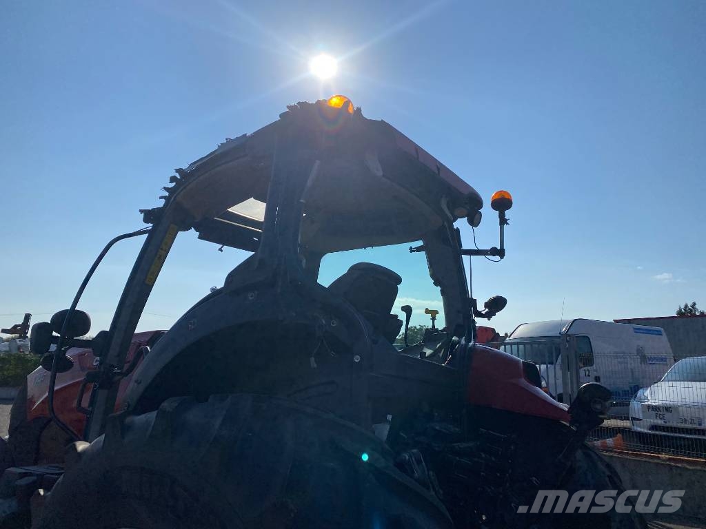 Case IH MAXXUM 125 MultiController 40Km/h endommagé Traktorit