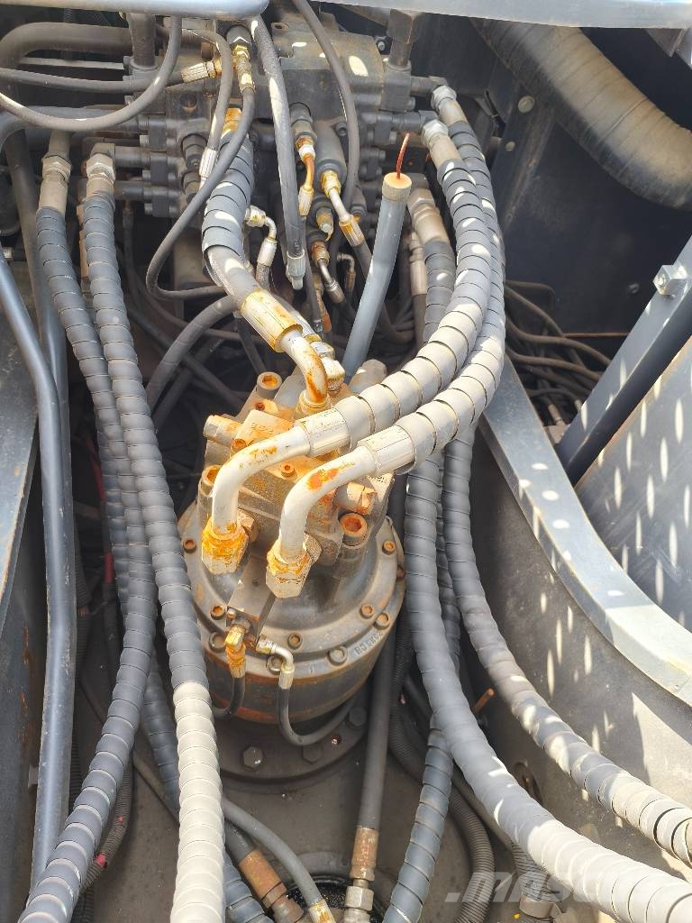 Volvo EC 220 Kāpurķēžu ekskavatori