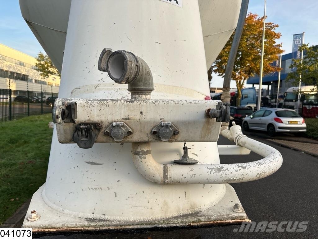 Spitzer Silo 39.000 Lter, 1 Comp. Tankauflieger