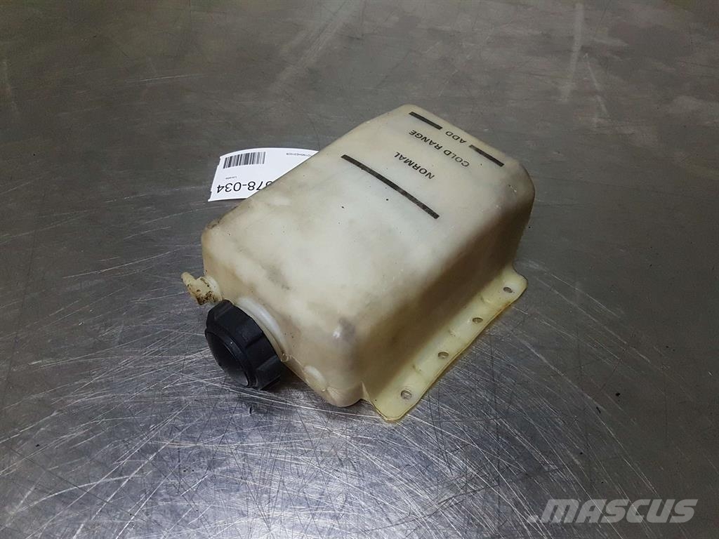 CASE 621D - Tank/Behälter/Reservoir Καμπίνες και εσωτερικό