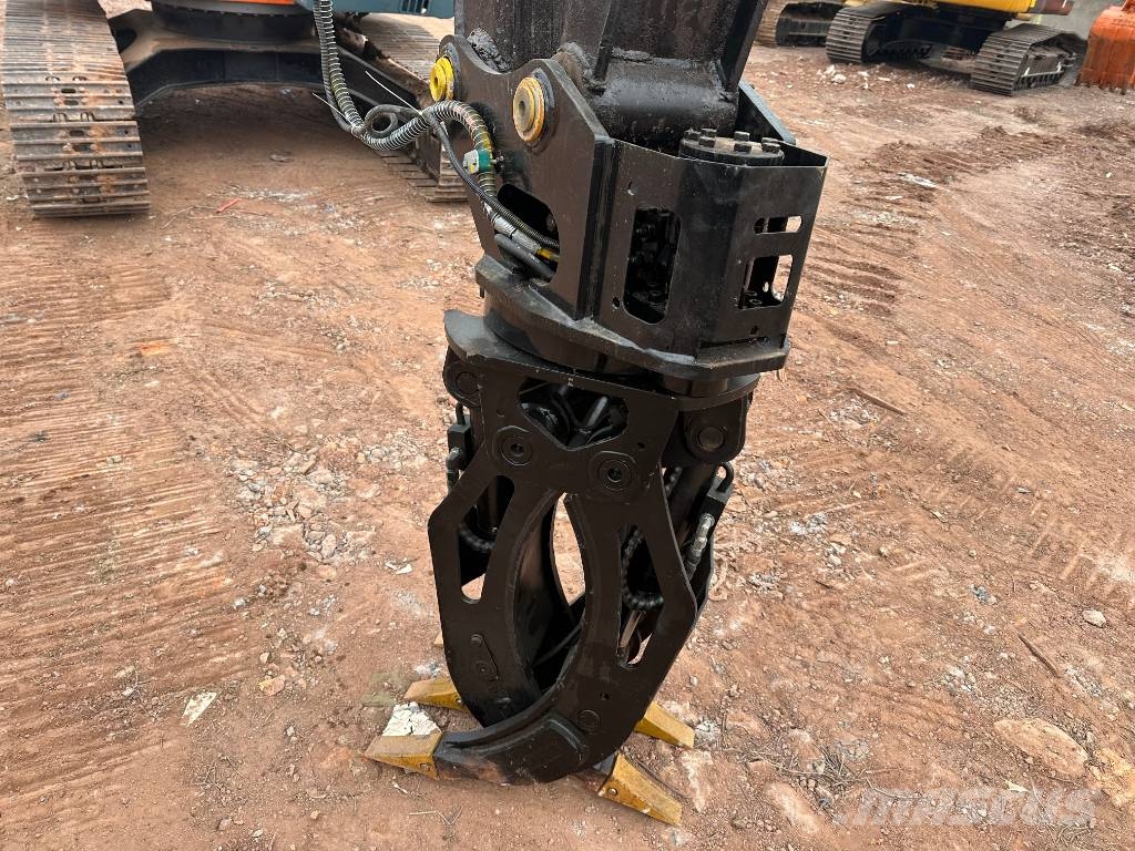 Hitachi EX120 履带挖掘机