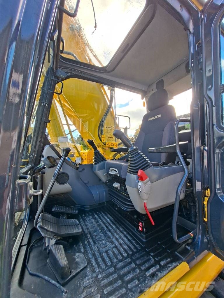 Komatsu PC 210 LC-11 Crawler excavators