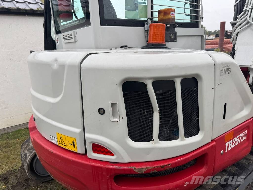 Takeuchi TB 257 FR Mini ekskavatori < 7 t