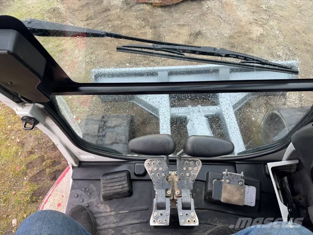 Takeuchi TB 257 FR Mini ekskavatori < 7 t