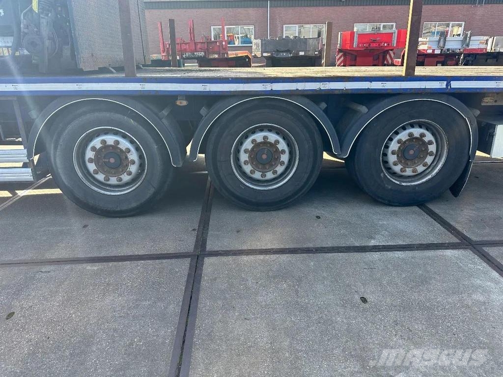 Fruehauf MET 3 AXLE SAF + HIAB 122E - 3 HIDUO + REMOTE CONT 플랫베드/드롭사이드 세미 트레일러