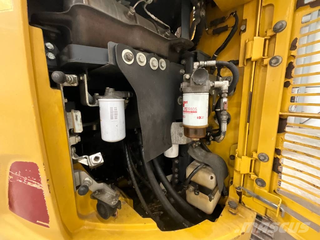 Komatsu PC 138 US-11 Pásová rýpadla