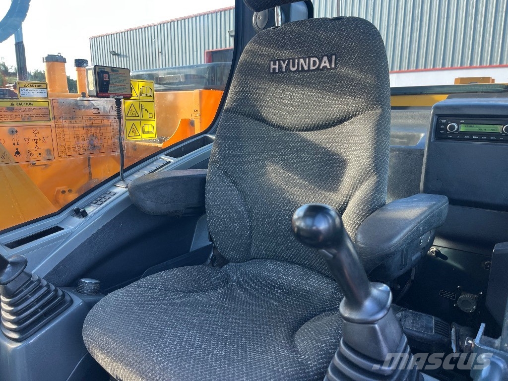 Hyundai HX 145 LCR Гусеничні екскаватори