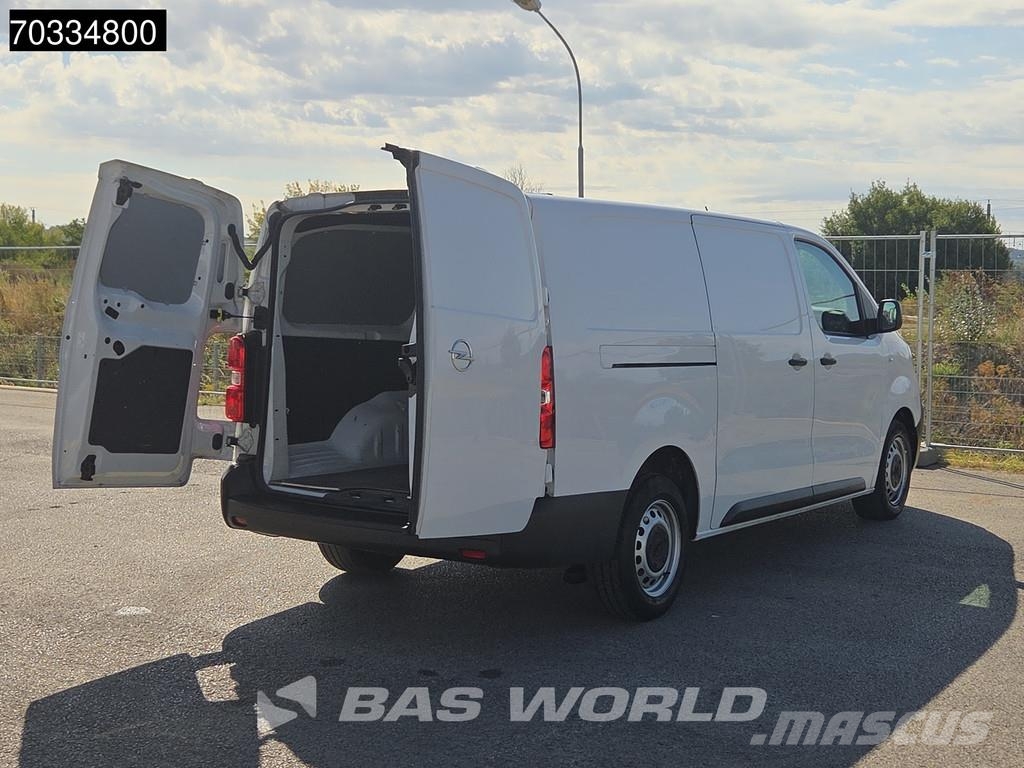 Opel Vivaro 145pk L3H1 Navi Klima Tempomat Kamera Parke Utilitara