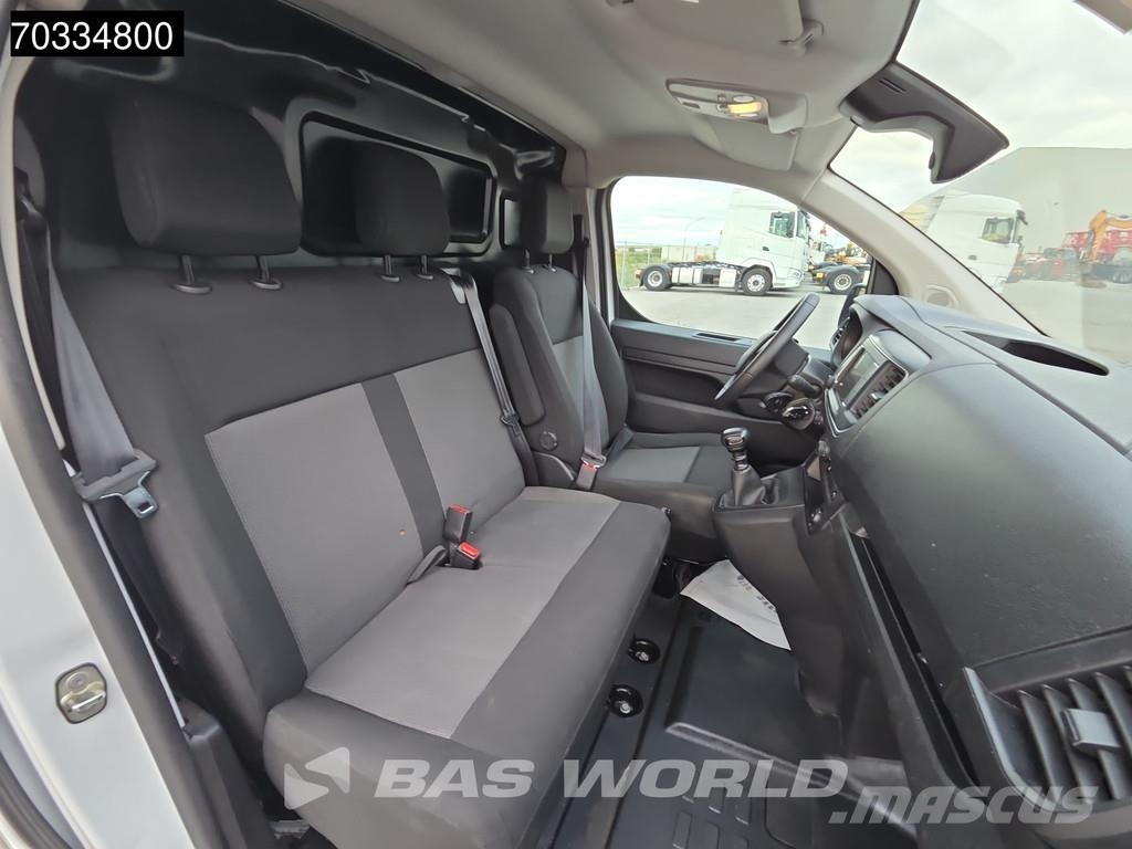 Opel Vivaro 145pk L3H1 Navi Klima Tempomat Kamera Parke Utilitara