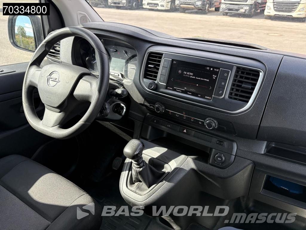 Opel Vivaro 145pk L3H1 Navi Klima Tempomat Kamera Parke Utilitara