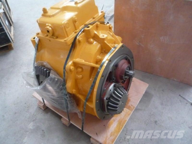 Komatsu D5A-21 transmission 154-15-01011 Getriebe