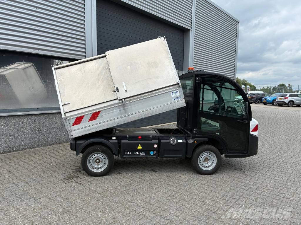 Goupil G4 elektrische wagen met afval container Camion dei rifiuti