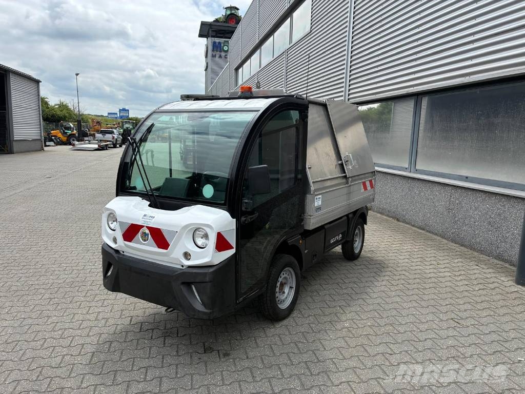 Goupil G4 elektrische wagen met afval container Camion dei rifiuti