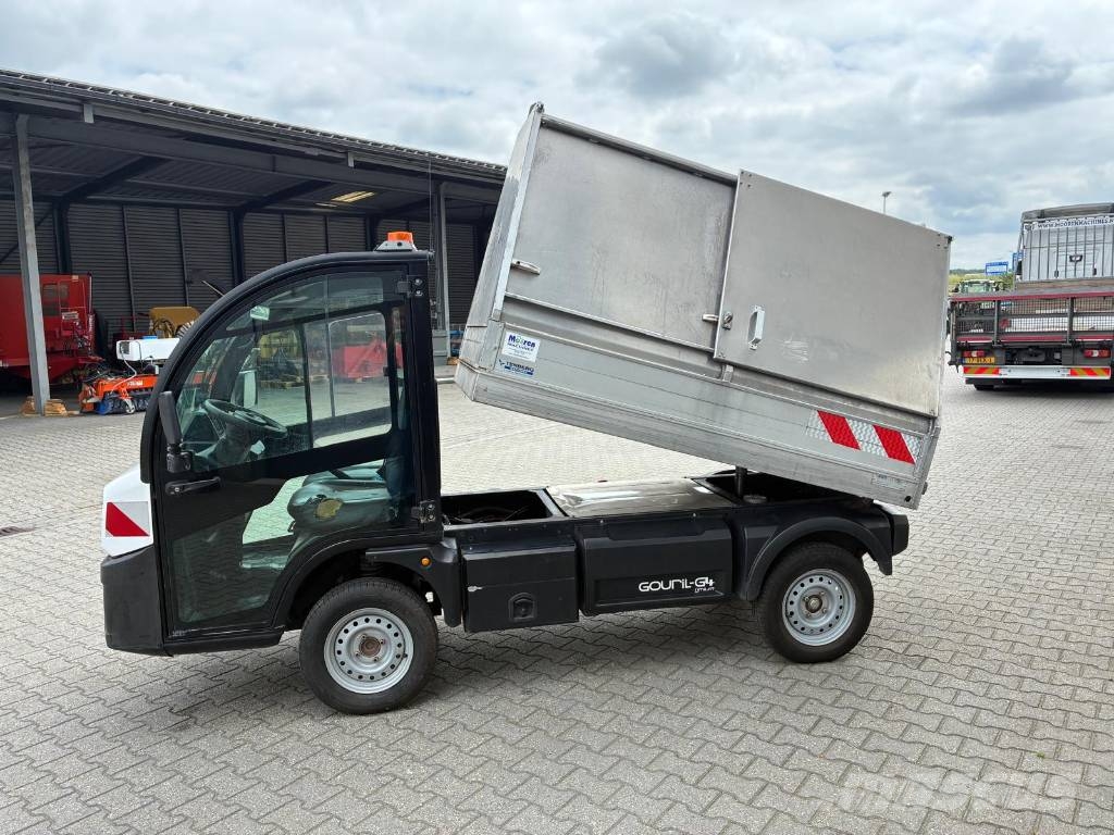 Goupil G4 elektrische wagen met afval container Camion dei rifiuti