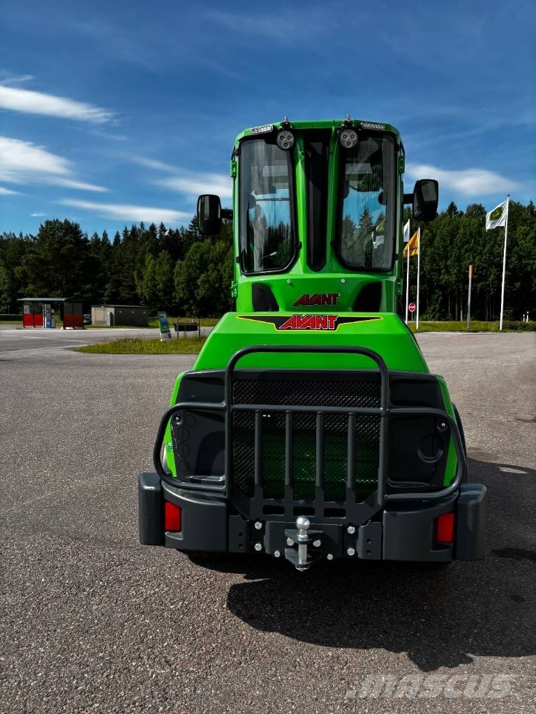 Avant E727 ماكينات منفعة عامة