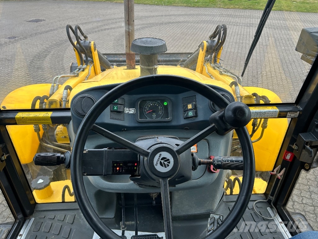 New Holland LB 115 B-4 PS Екскаватори-навантажувачі