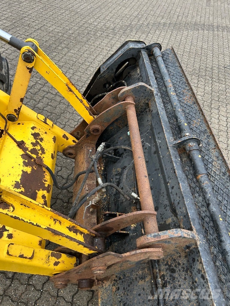 New Holland LB 115 B-4 PS Екскаватори-навантажувачі