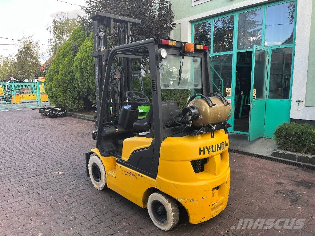 Hyundai HALLA 15L-7 LPG V-4188 IO Камиони с АГУ