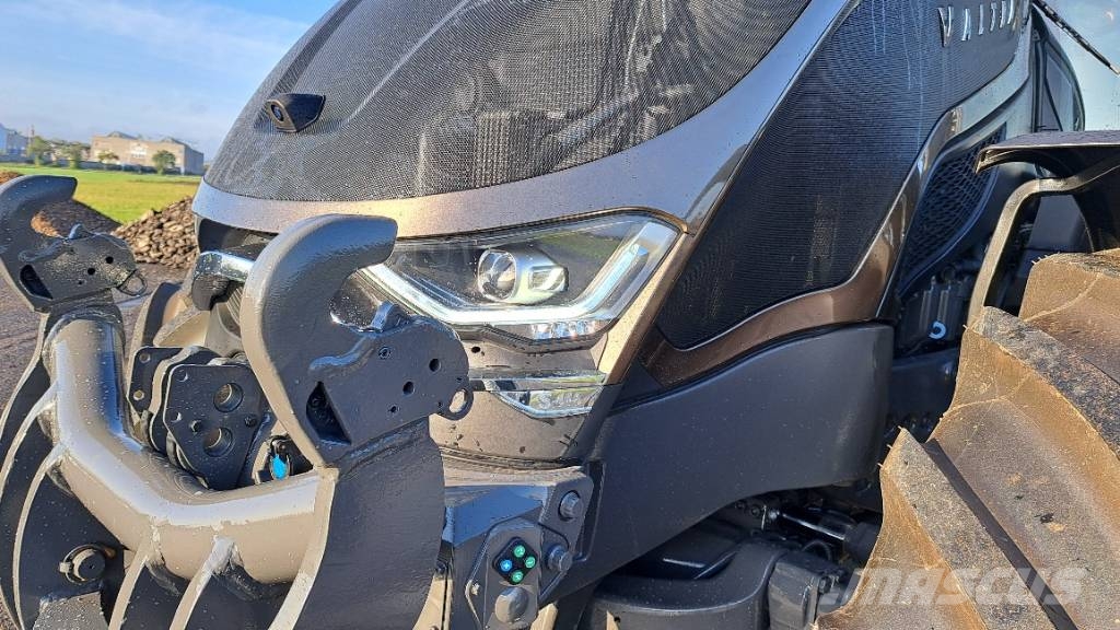 Valtra S 416 Traktori