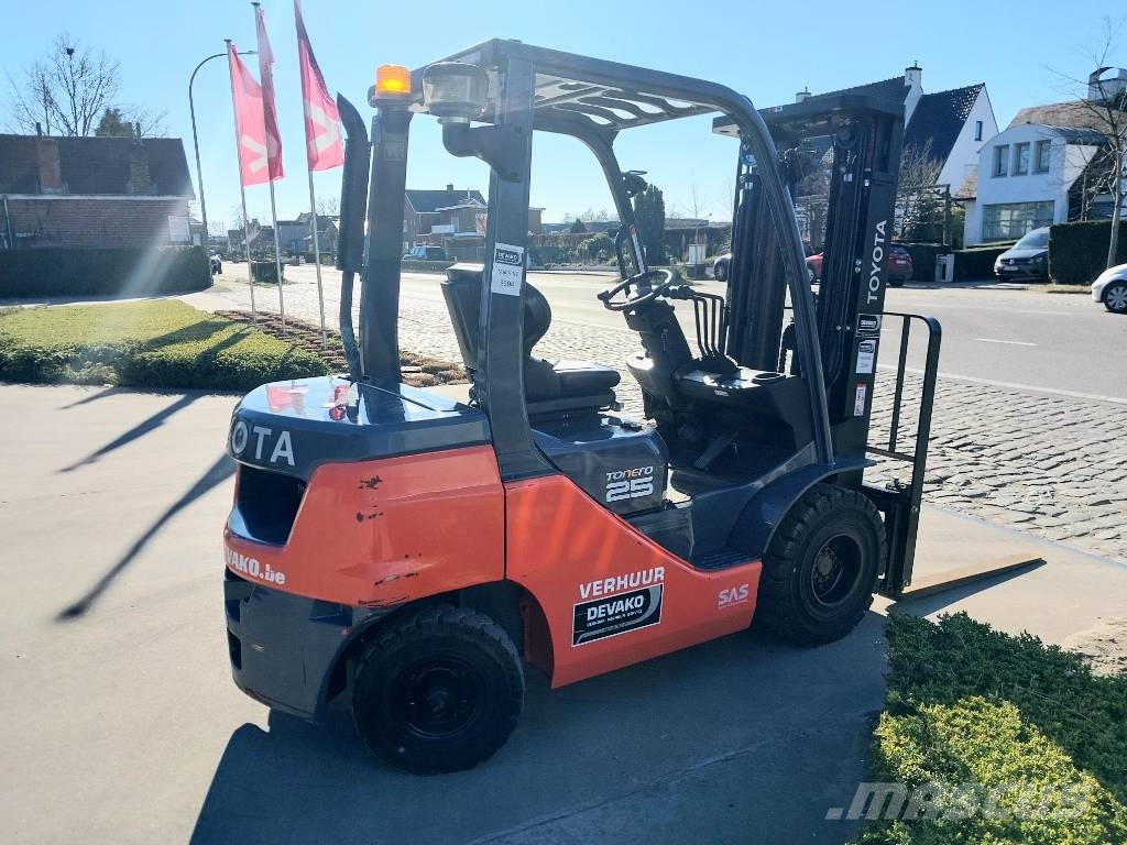 Toyota 52-8 FD F 25 Diesel forklifts