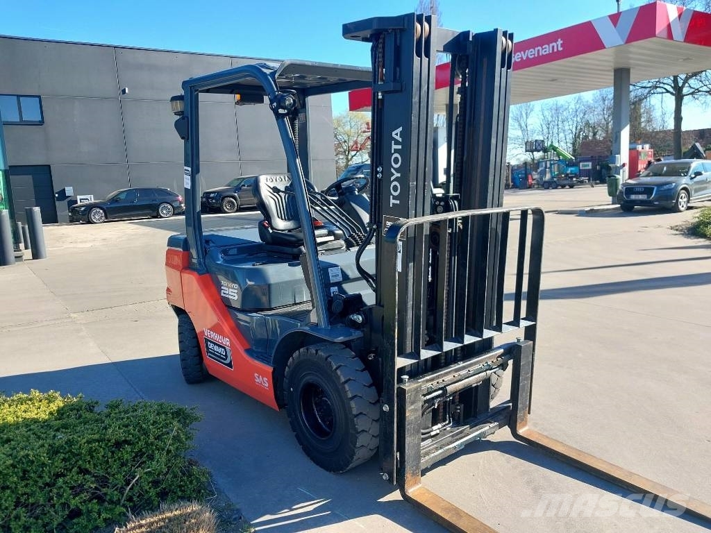 Toyota 52-8 FD F 25 Diesel forklifts