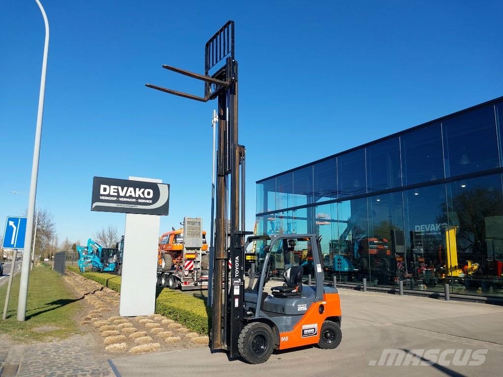 Toyota 52-8 FD F 25 Diesel forklifts